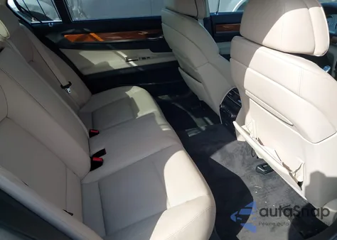 2011 BMW 750Li xDrive из США, поврежденный, VIN WBAKC8C59BC434177